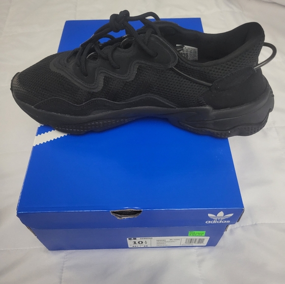 Adidas Ozweego Sneakers - Picture 3 of 12